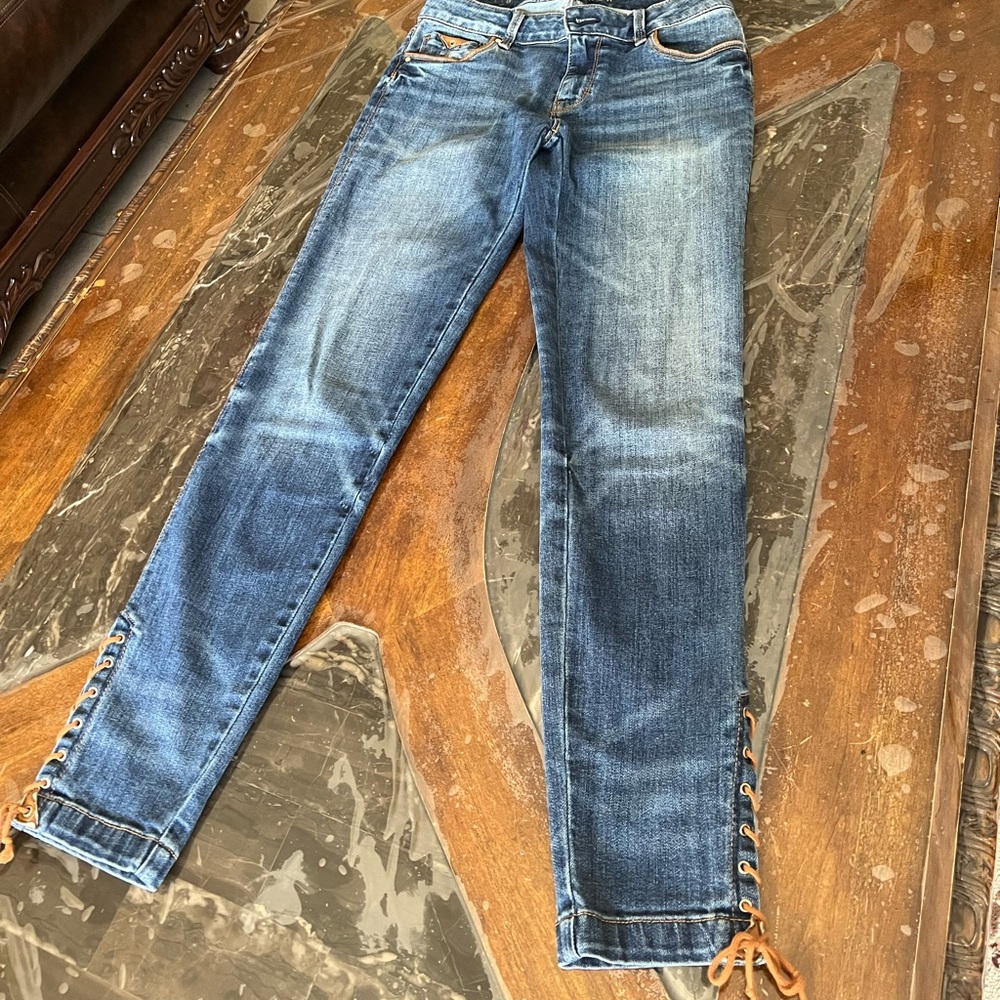 White House Black market pants